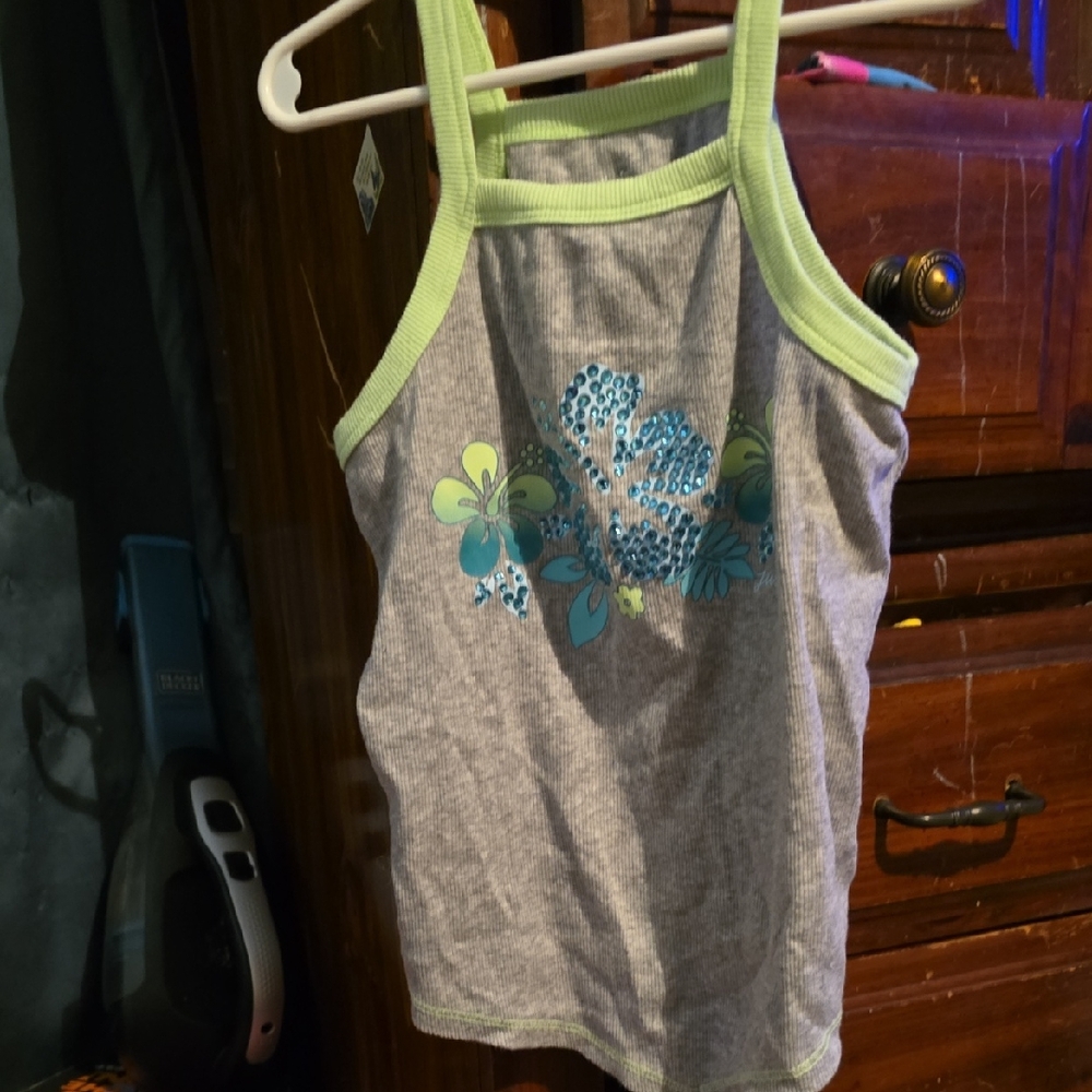!!.               Girls  S (7-8) Tank Top